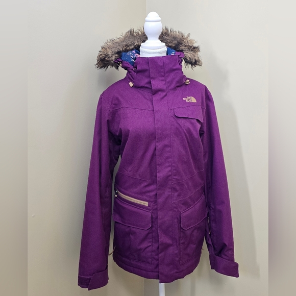 ⭐️ The North Face Hyvent Parka - Picture 2 of 8